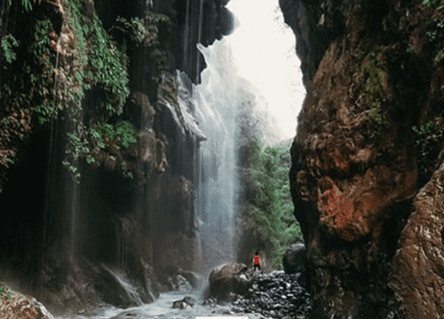 Umbrella Waterfall & Khanpur Dam – 1 Day Nature Getaway from Lahore